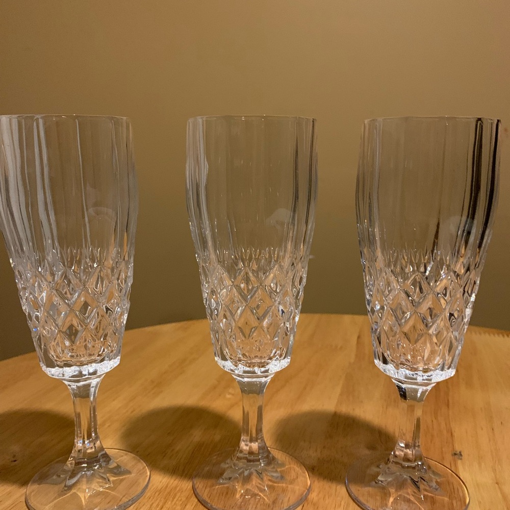 3 Royal Irish Megan Champagne Glasses